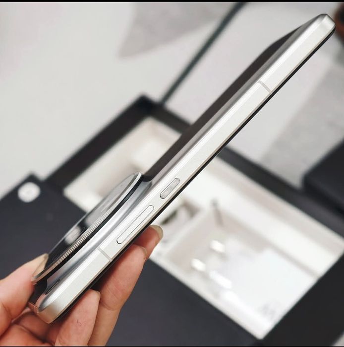 *** Xiaomi 15 Ultra 512/16(+16)GB RAM silver chrome ***