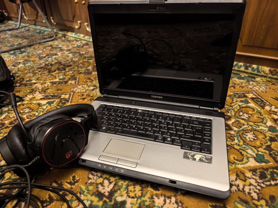 Продам ноутбук toshiba