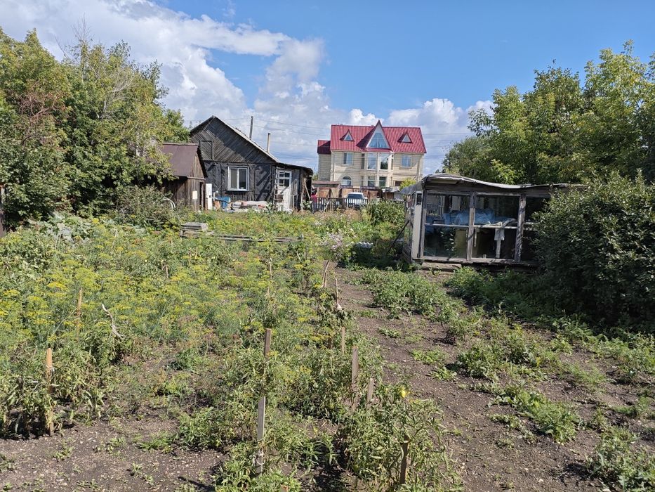 Продам дом с большим участком