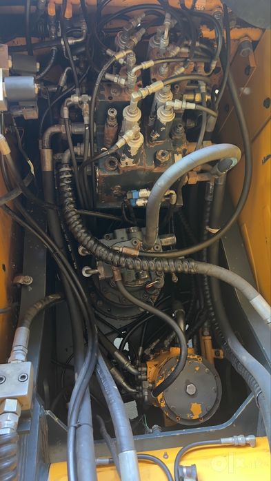 Hyundai 140 sotiladi