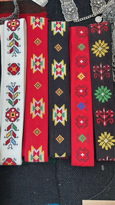 Пафти ажурни посребрени