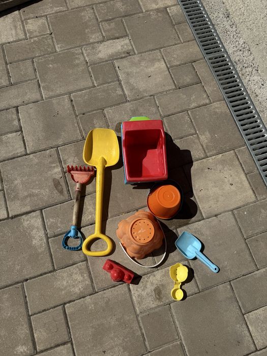 Jucarii plastic pentru plaja