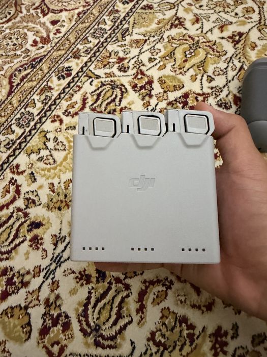 Дрон DJI Mini 4 Pro