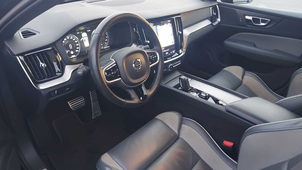 VOLVO V60 D4 197cp 2021 R-DESIGN
