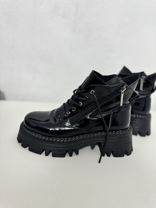 Весенние ботинки 38-39 размер