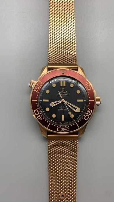 omega seamaster diver 300m сребро-злато