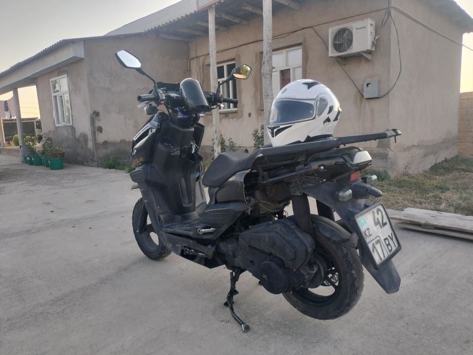 Скутер 150куб Tank pro