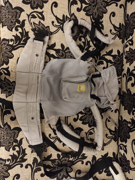 Vând marsupiu ergonomic