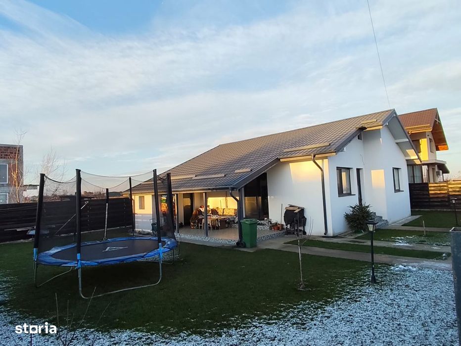 FARA COMISIOANE  in Cosoba casa 3 camere 2 bai PARTER pod la cheie