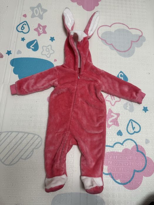 Продам комбинезоны на девочку (осень,весна)