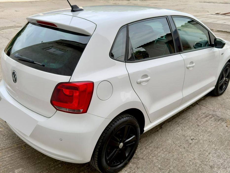 VOLKSWAGEN Polo 2014 — imagine 3