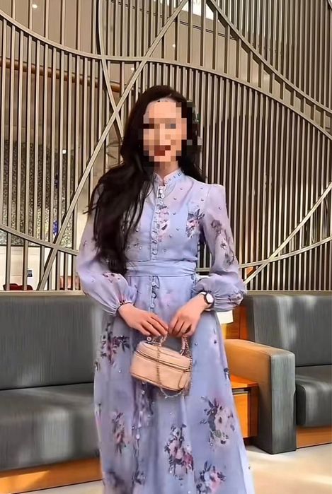 Продам женское платье новое