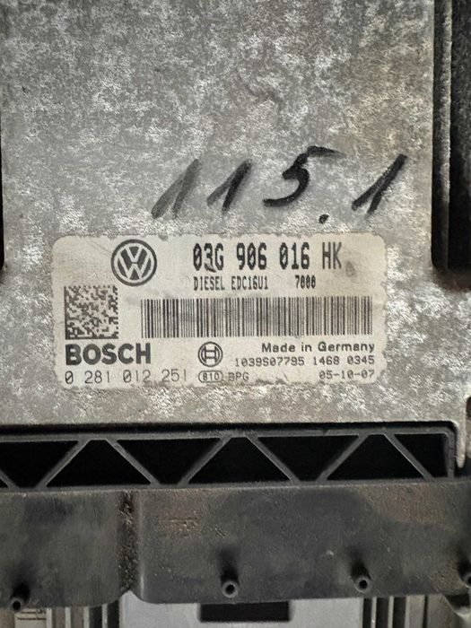 Компютър еку ecu електронен блок двигател туран touran bkd azv