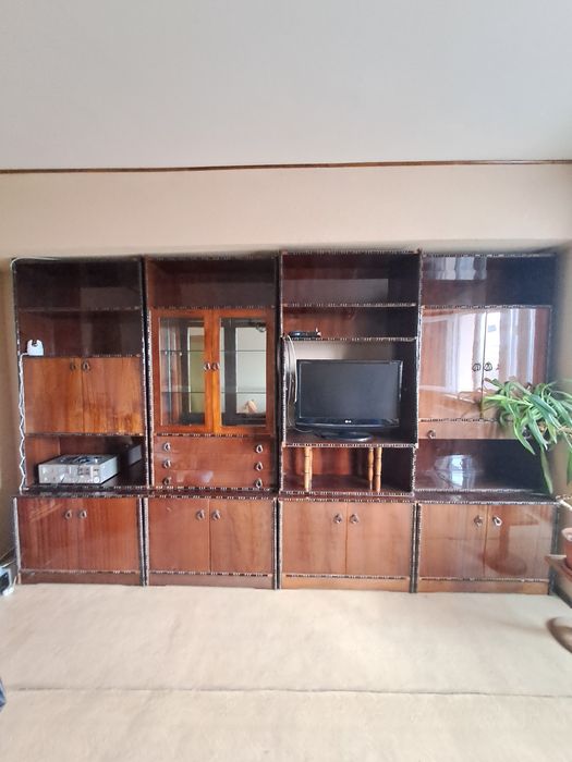 Biblioteca sufragerie