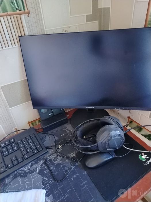 Monitor klaviatura kalonka naushnik sotiladi hammasi birga.