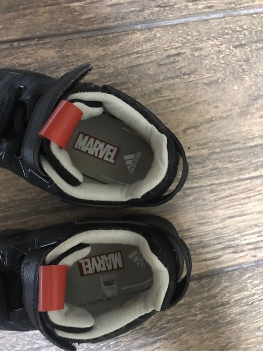 Кроссовки детские