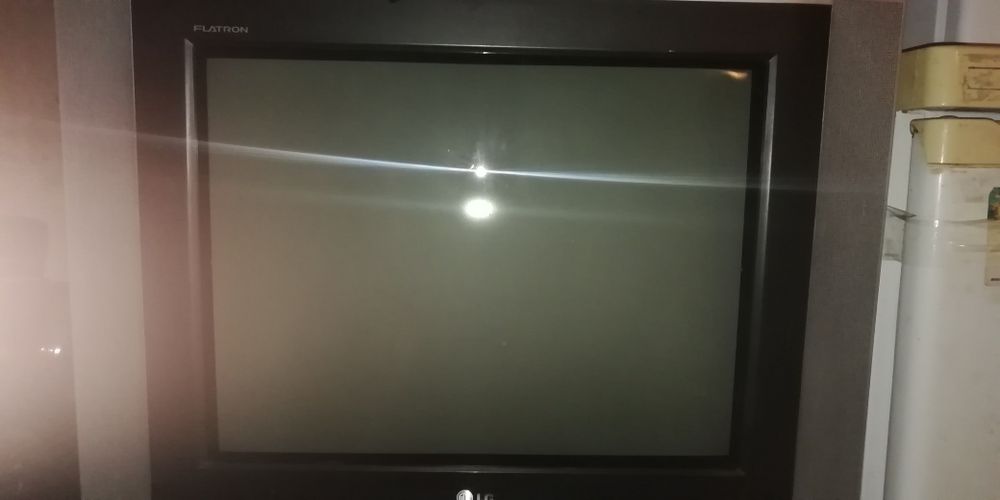 Продам телевизор