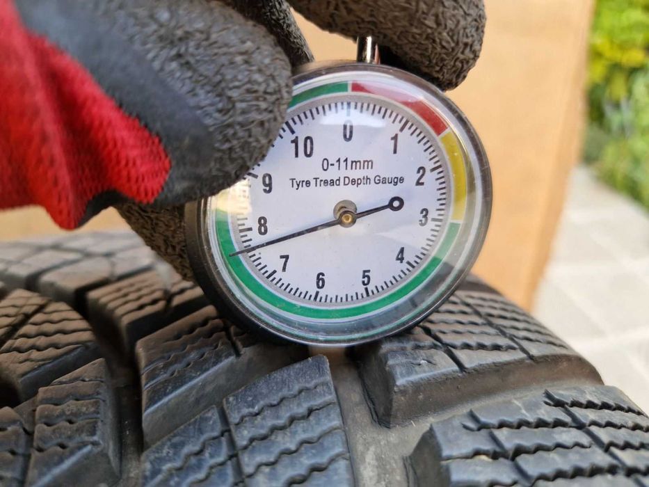 4 Goodyear R20 255/45 Зимни гуми  DOT2720