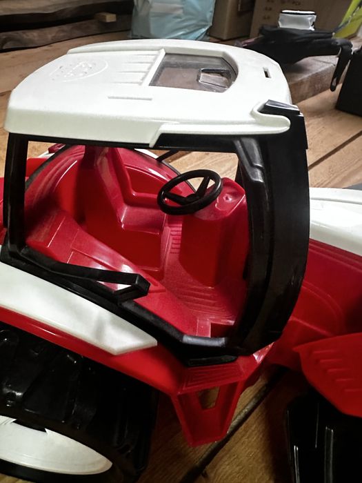 Vand excavator de jucarie rosu