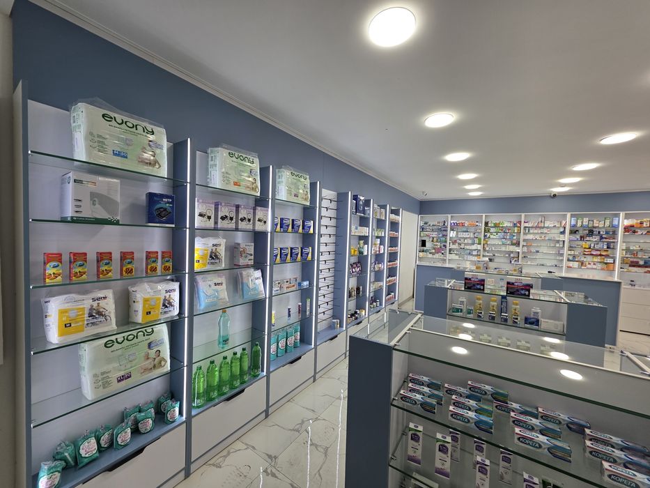 Dorixona uchun  mebellar buyurtma asosida