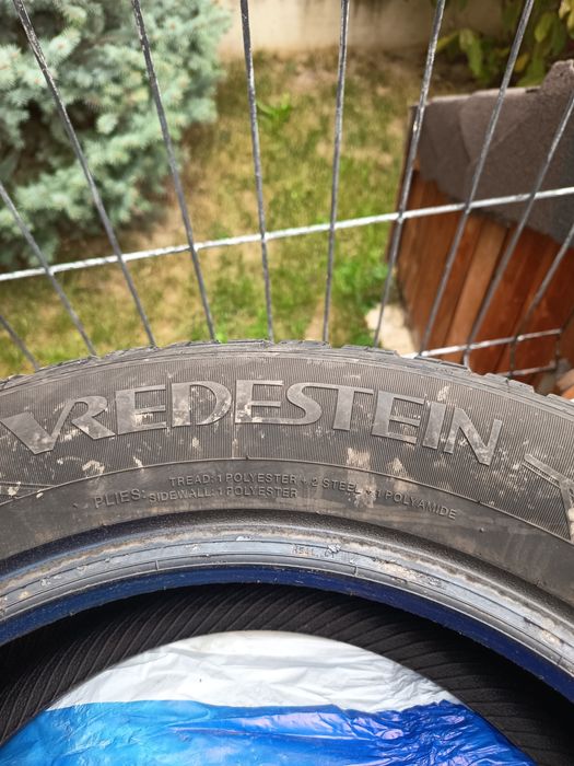 De vânzare anvelope iarnă Vredestein 185 65 15 aproape noi.