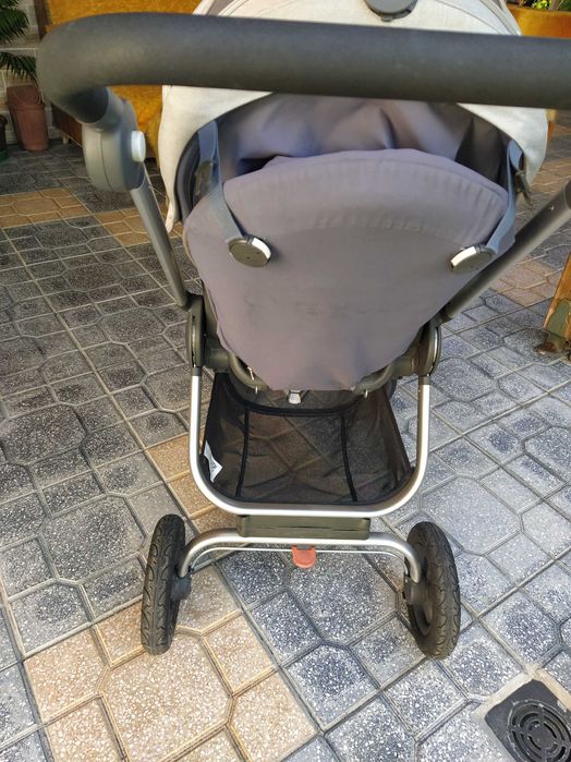 Бебешка количка stoke