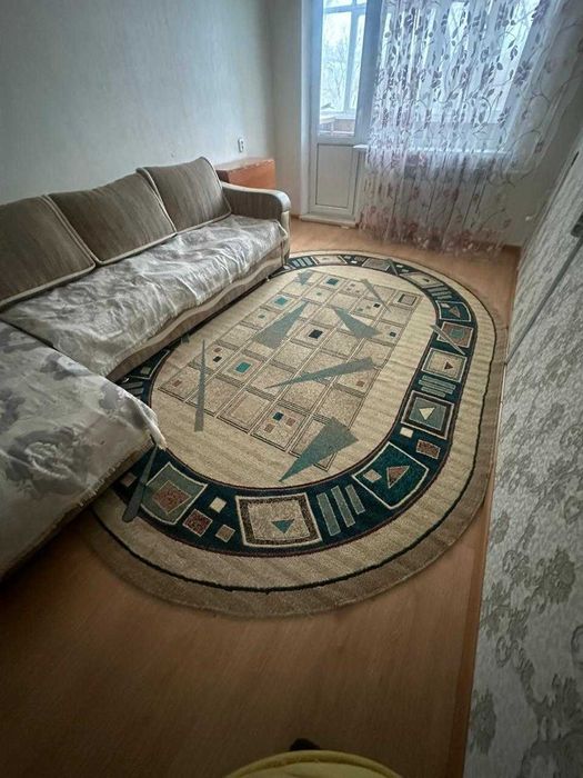 Мебель, ковры, диван