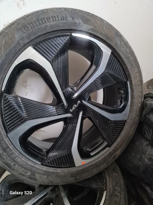 Продам 4 колеса в сборе