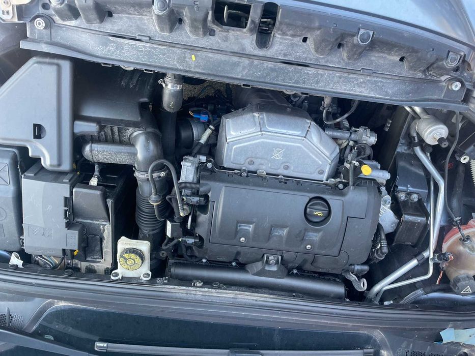 Peugeot 308 SW 1.6i / Пежо 308 2010 година комби на части