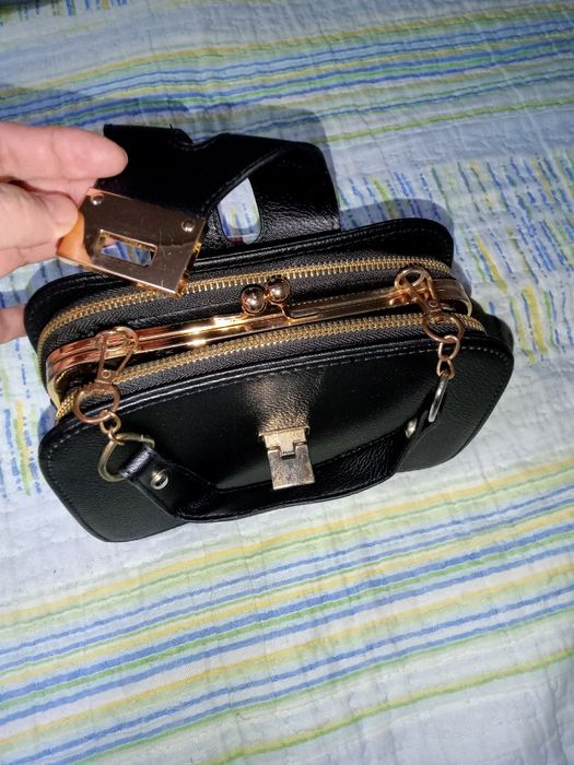 Вещи для девочек или молодых девушек