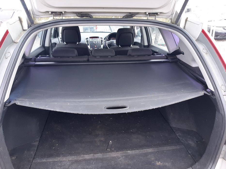 За части Kia Ceed комби 1600 кубика дизел 2010 година