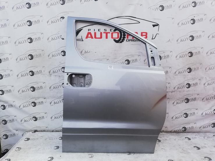 Usa dreapta fata Hyundai H1 starex an 2007-2008-2009-2010-2011-2012-20