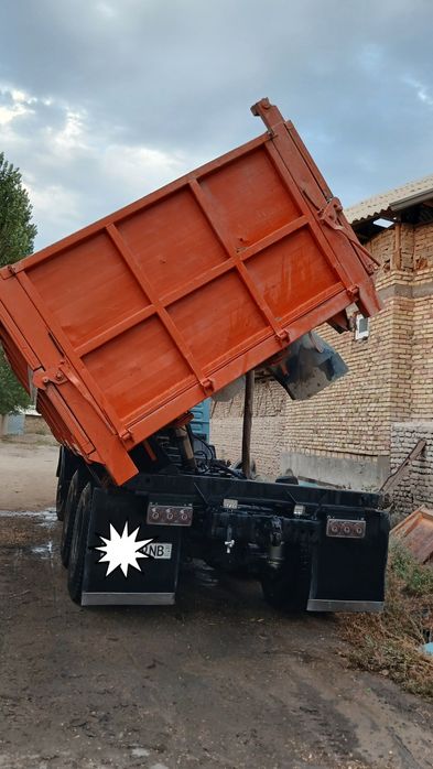 Камаз      55102