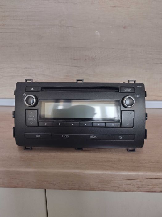 СД Радио от Тойта Аурис 2014