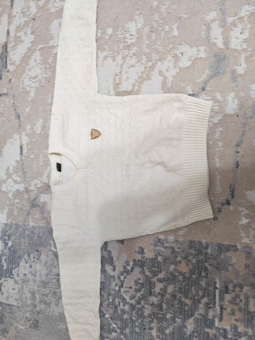 Хорошая одежда отдам даром