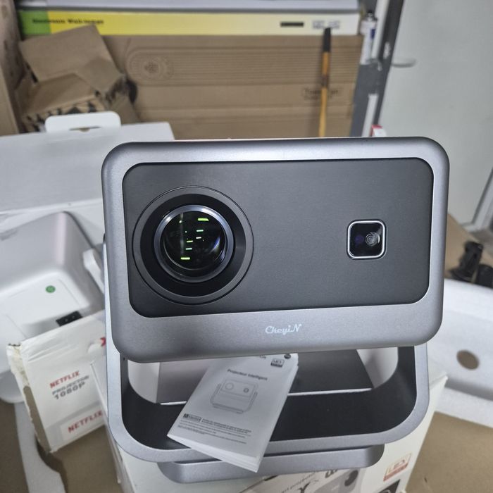 ТопЦенаSmart2025г.4K Smart проектор с Android  5G WiFi6 и Bluetooth