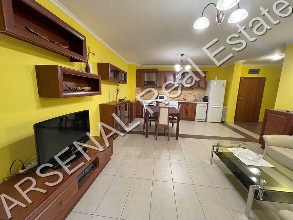 Дава се под наем Тристаен апартамент в София, Витоша - 130 кв.м за 847.62 € - Снимка #2