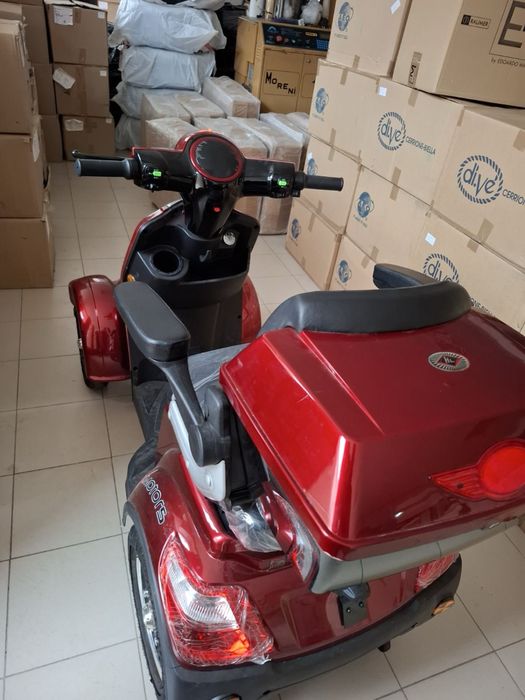 *ЧИСТО НОВА* Електрическа четириколка 1500W MaxMotors