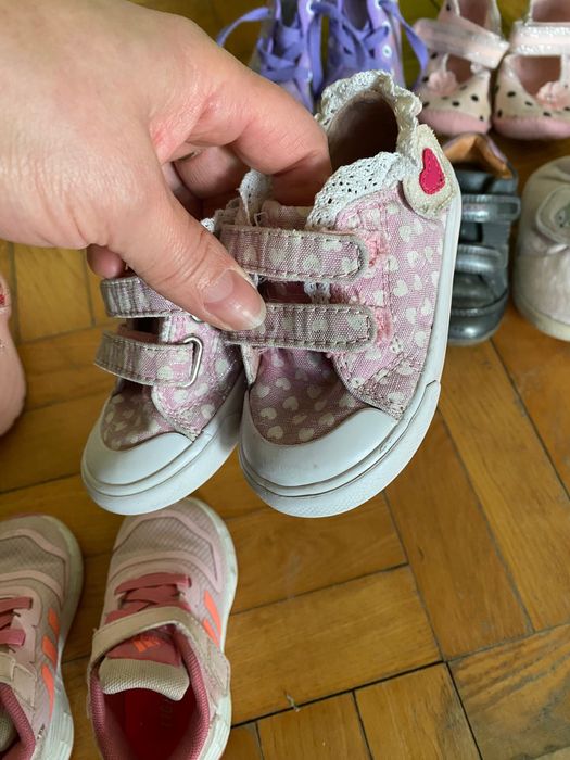 Различни обувки за момиче 20-23 н