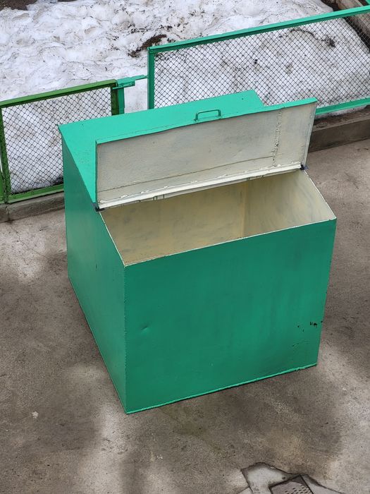 Уникальный ларь под зерно.