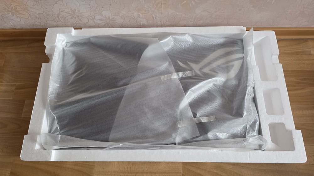 Монитор ASUS ROG Strix XG32UQ 32" 4К