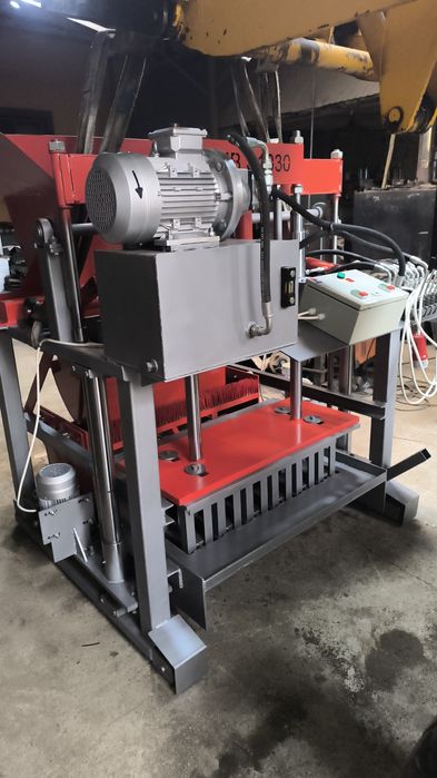 Prese Mașini Vibropresa boltari pavele, malaxoare