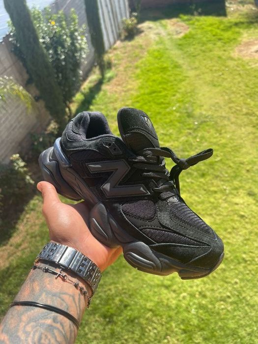 New Balance 9060 Triple black Нови Оригинални Маратонки с Кутия [36-45 Номер]