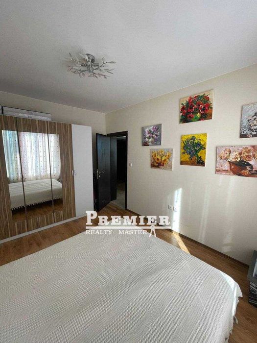 Продава се отличен тристаен апартамент в Равда.