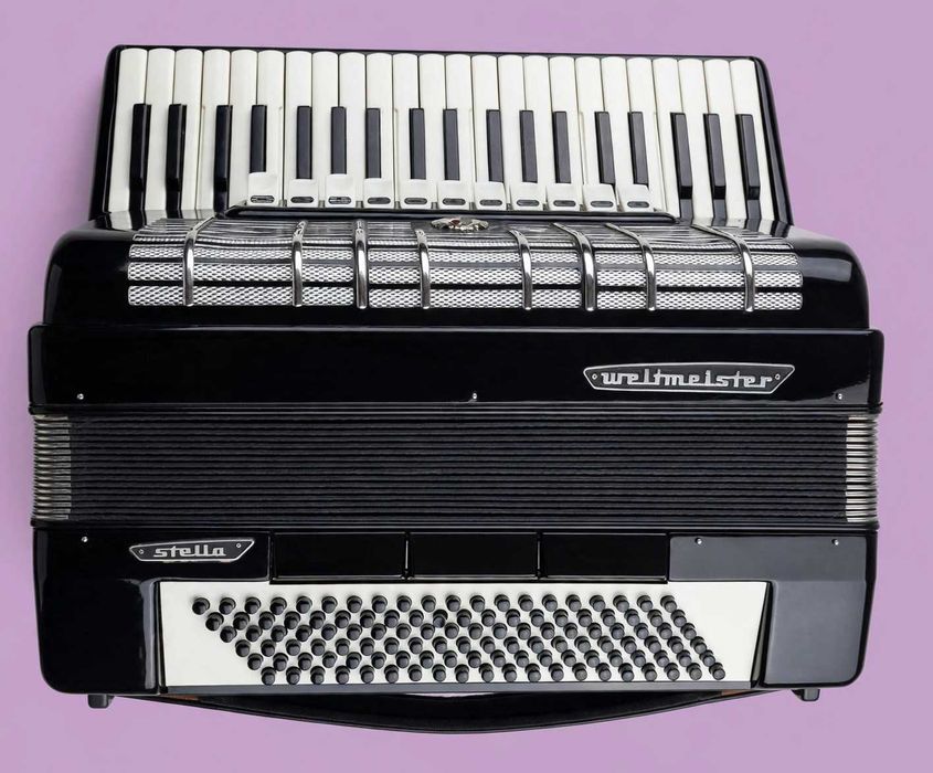 Acordeon Weltmeister  negru 120 basi