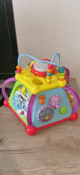 Jucărie interactiva