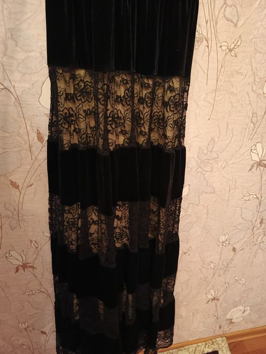 Вечерние платья 48/46 размера