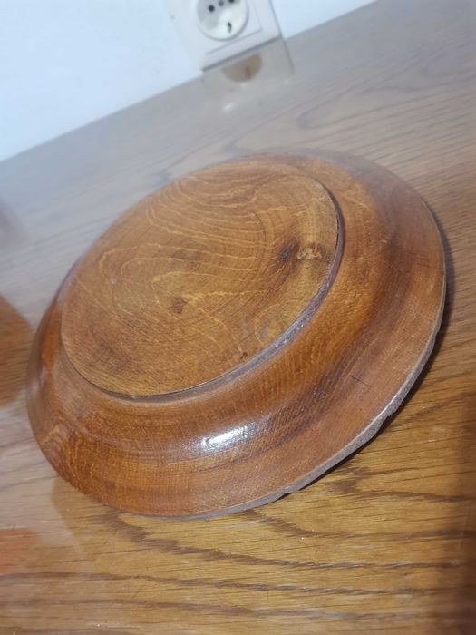 Farfurie lemn nuc
