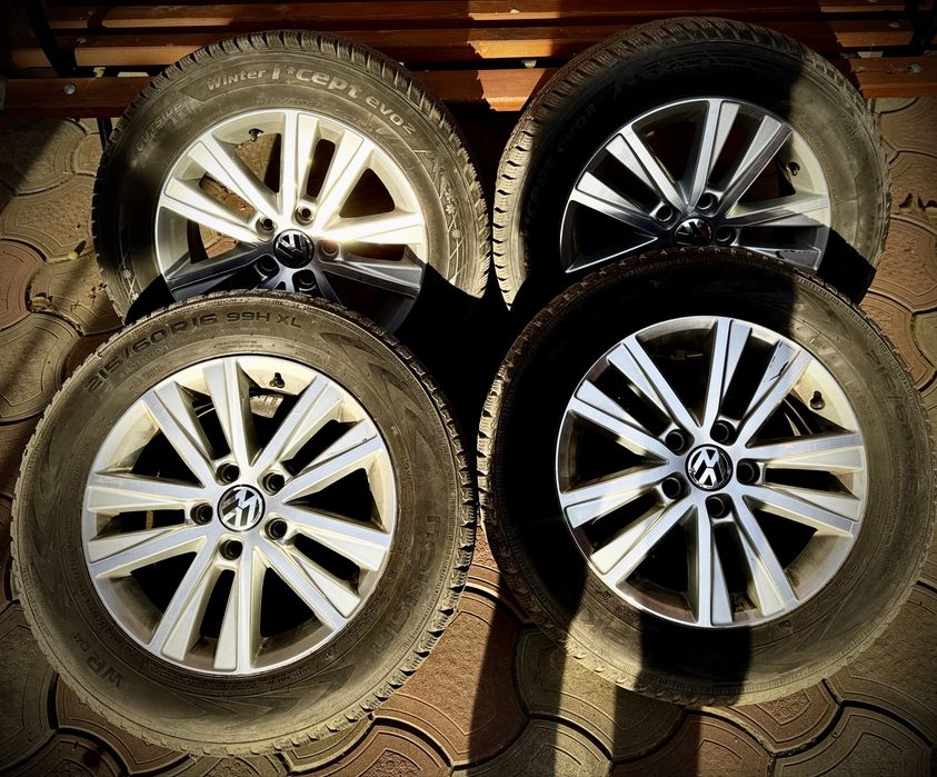 Jante aliaj VW R16 cu anvelope iarna