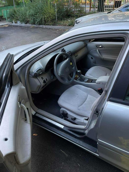 W203 Mercedes C200 CDI 2005